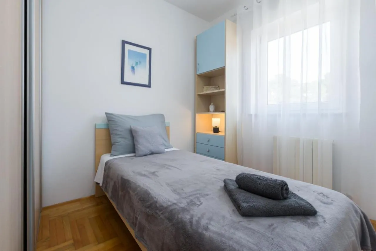 Apartments Emil Pula Croatia