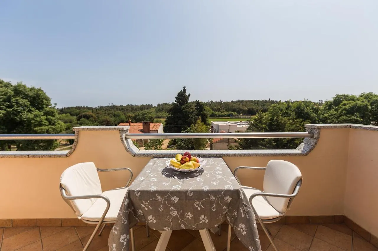Apartments Emil Pula Croatia